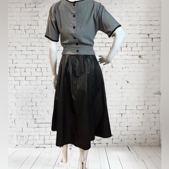 Vintage Leather Full Swing Midi Skirt - Picture 3 of 9